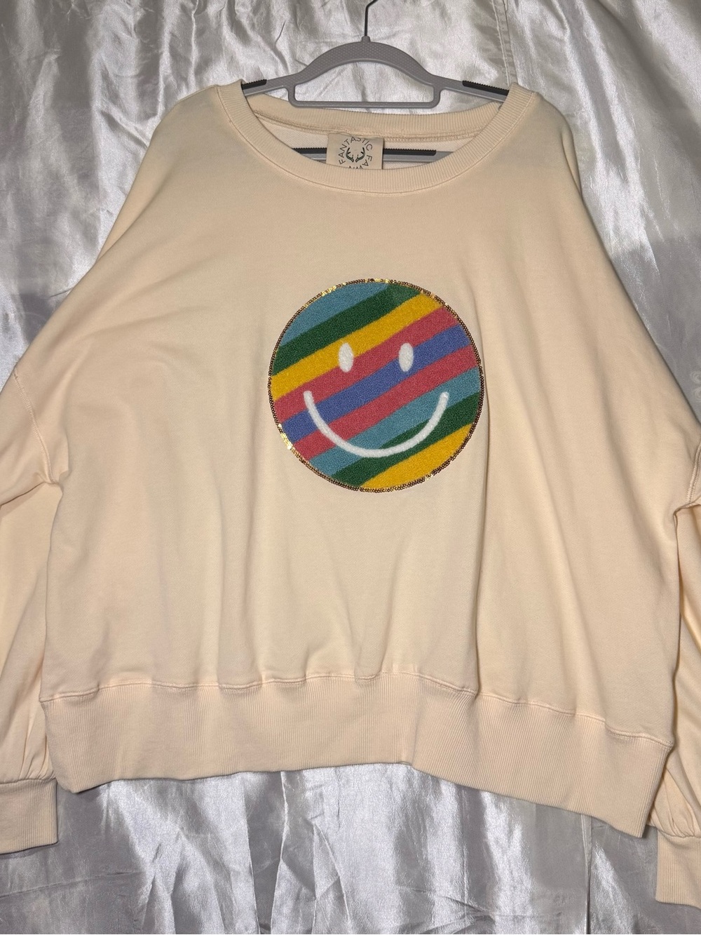Fantastic Fawn Oversized Beige Sweater With Sequin Smiley Face Women’s L